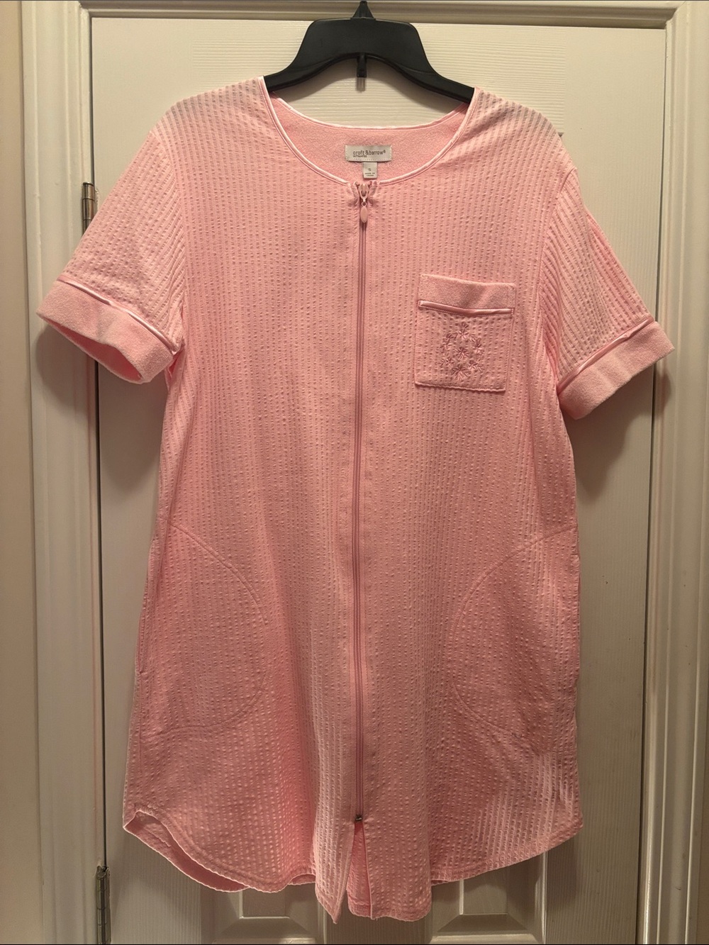 NWOT croft & barrow Pink front zip robe